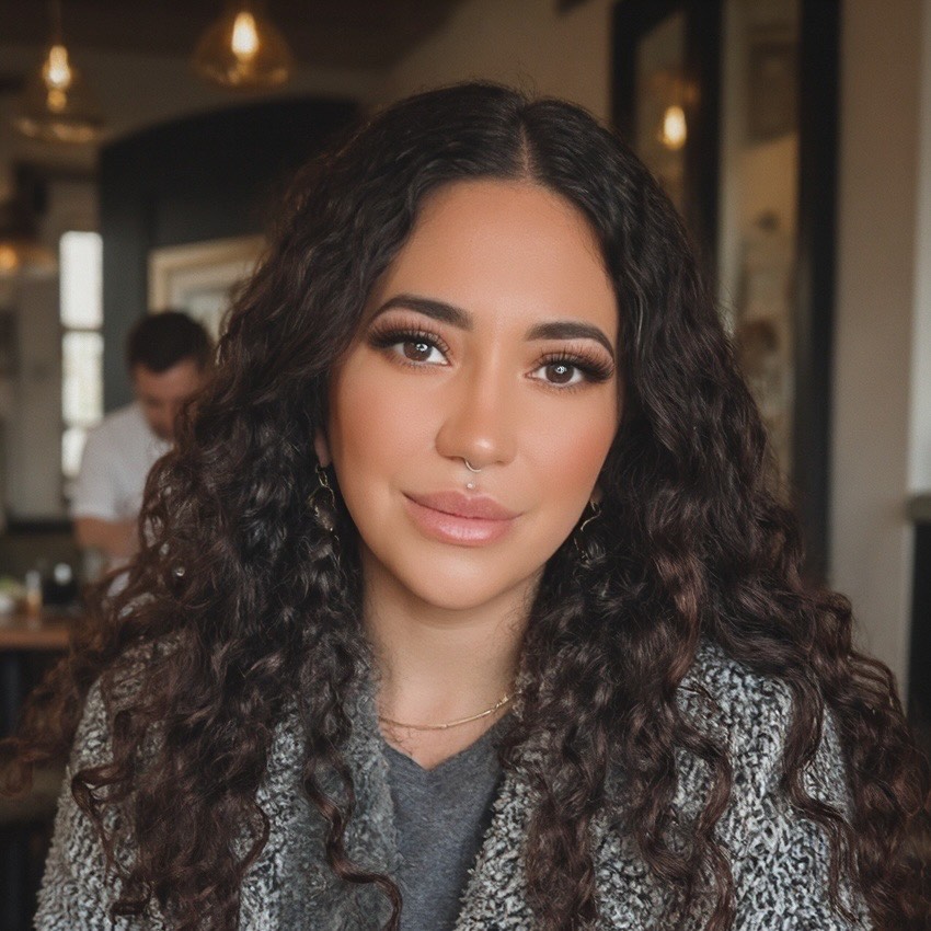 Facetune_17-02-2025-20-05-45